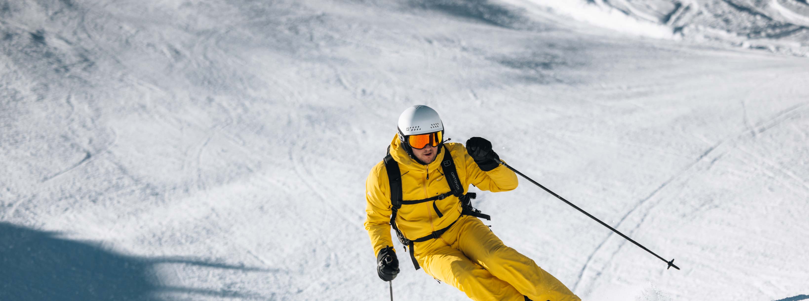 What to wear under a ski jacket?