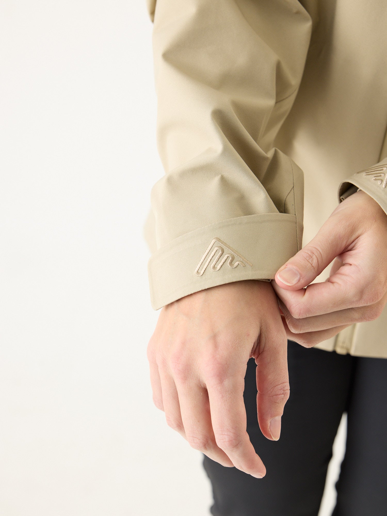 AR Hardshell Jack Beige | Dames