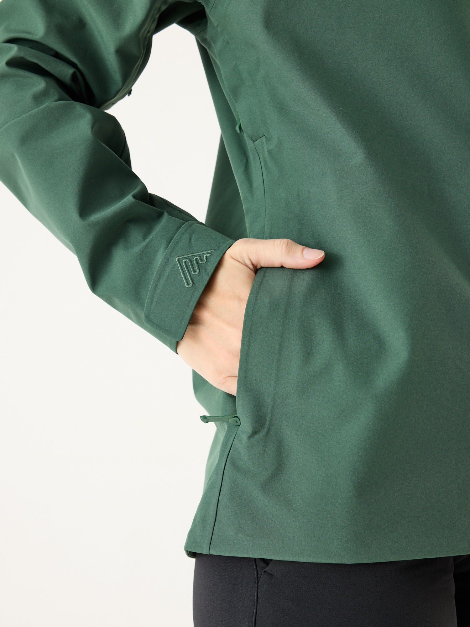 AR Hardshell Jacket Dark Green | Women