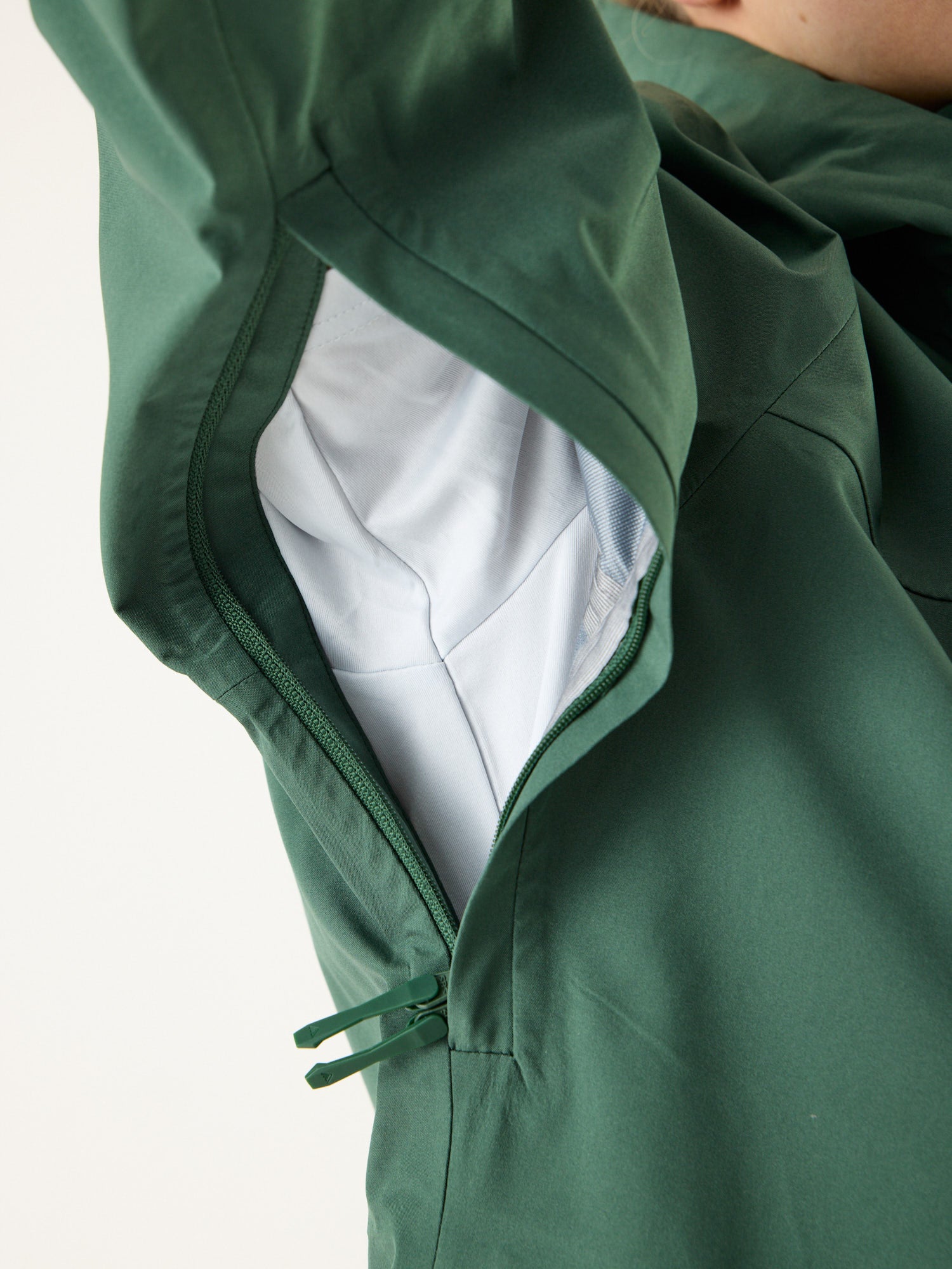 AR Hardshell Jacket Dark Green | Women