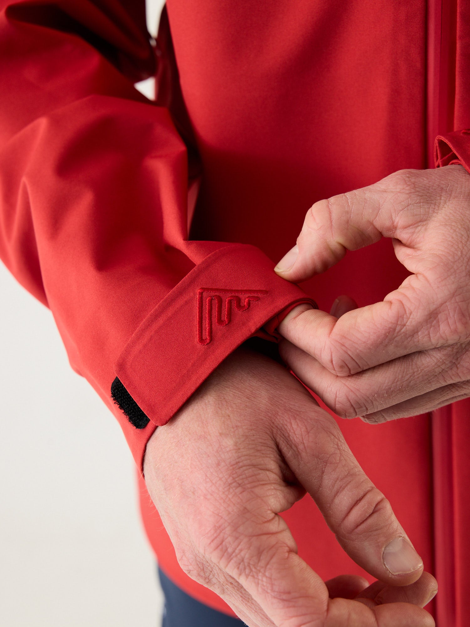 AR Hardshell Jacket Red | Men