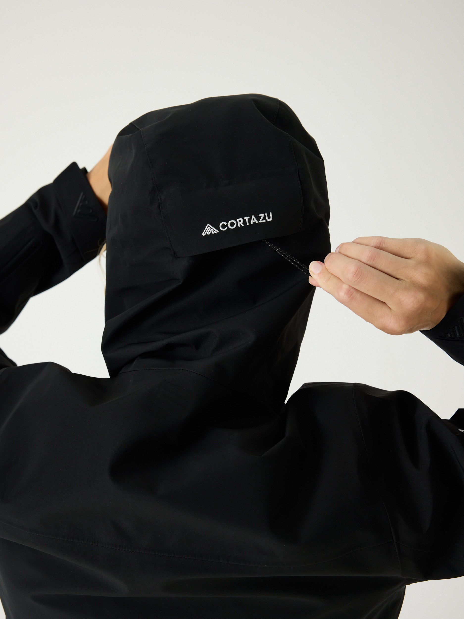 AW Hardshell Jacket 10M Black | Women