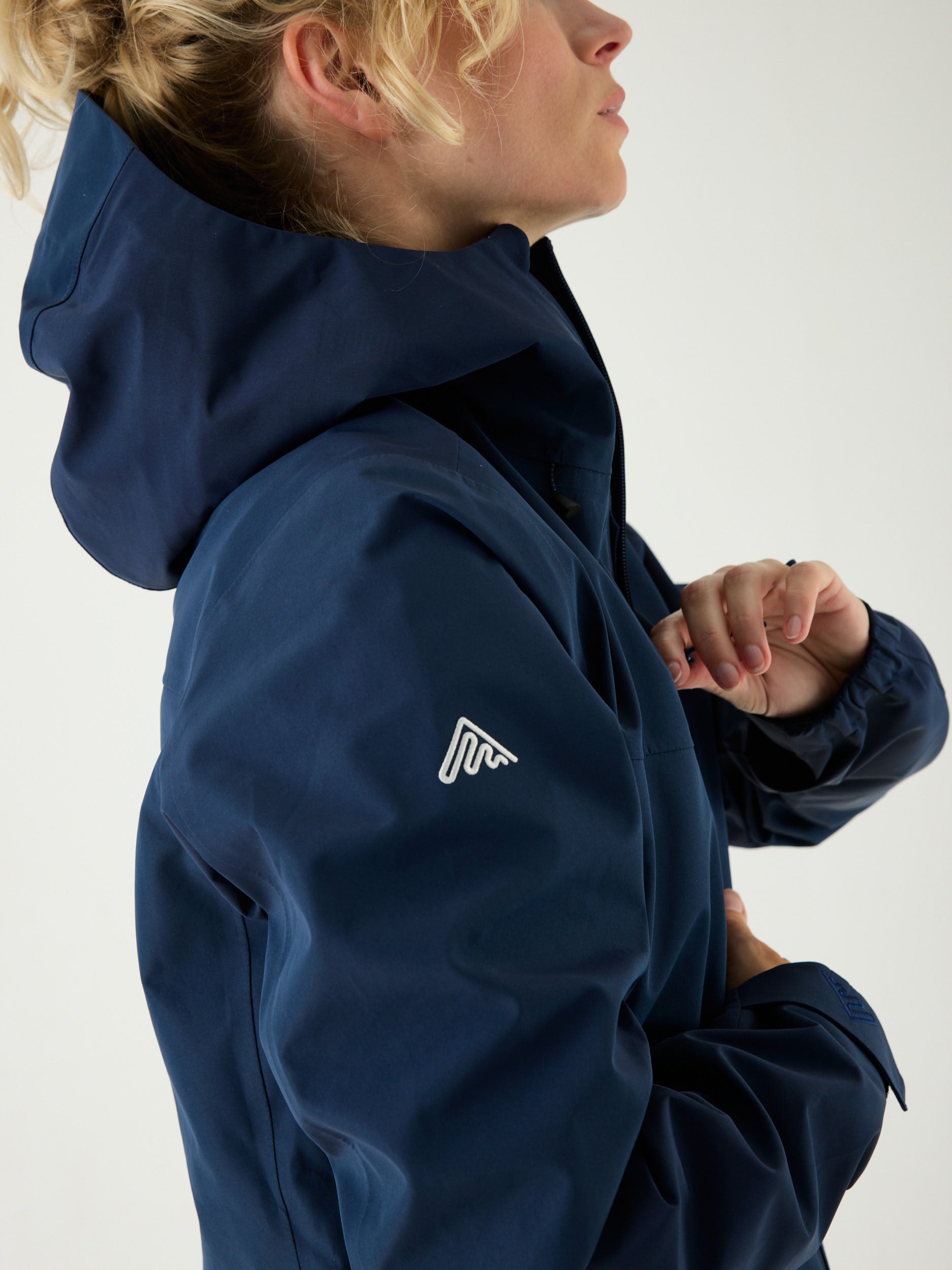 AW Hardshell Jacket 10M Dark Blue | Women