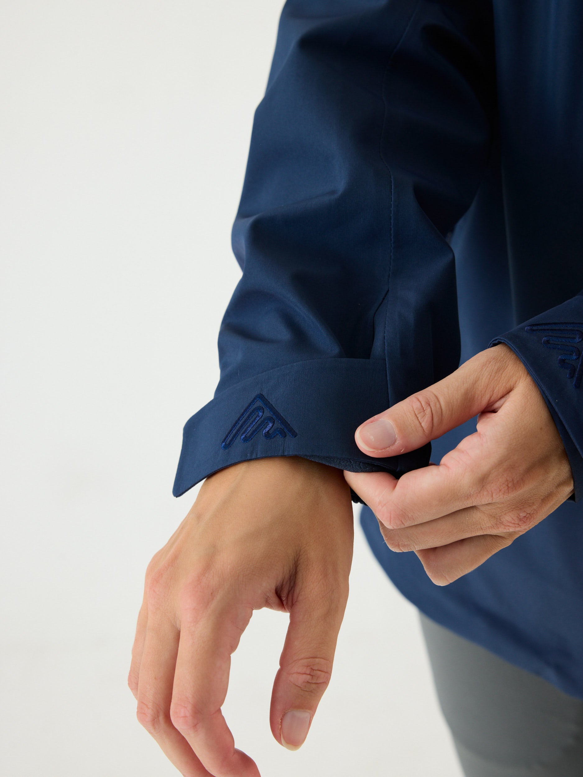 AW Hardshell Jacket 10M Dark Blue | Women