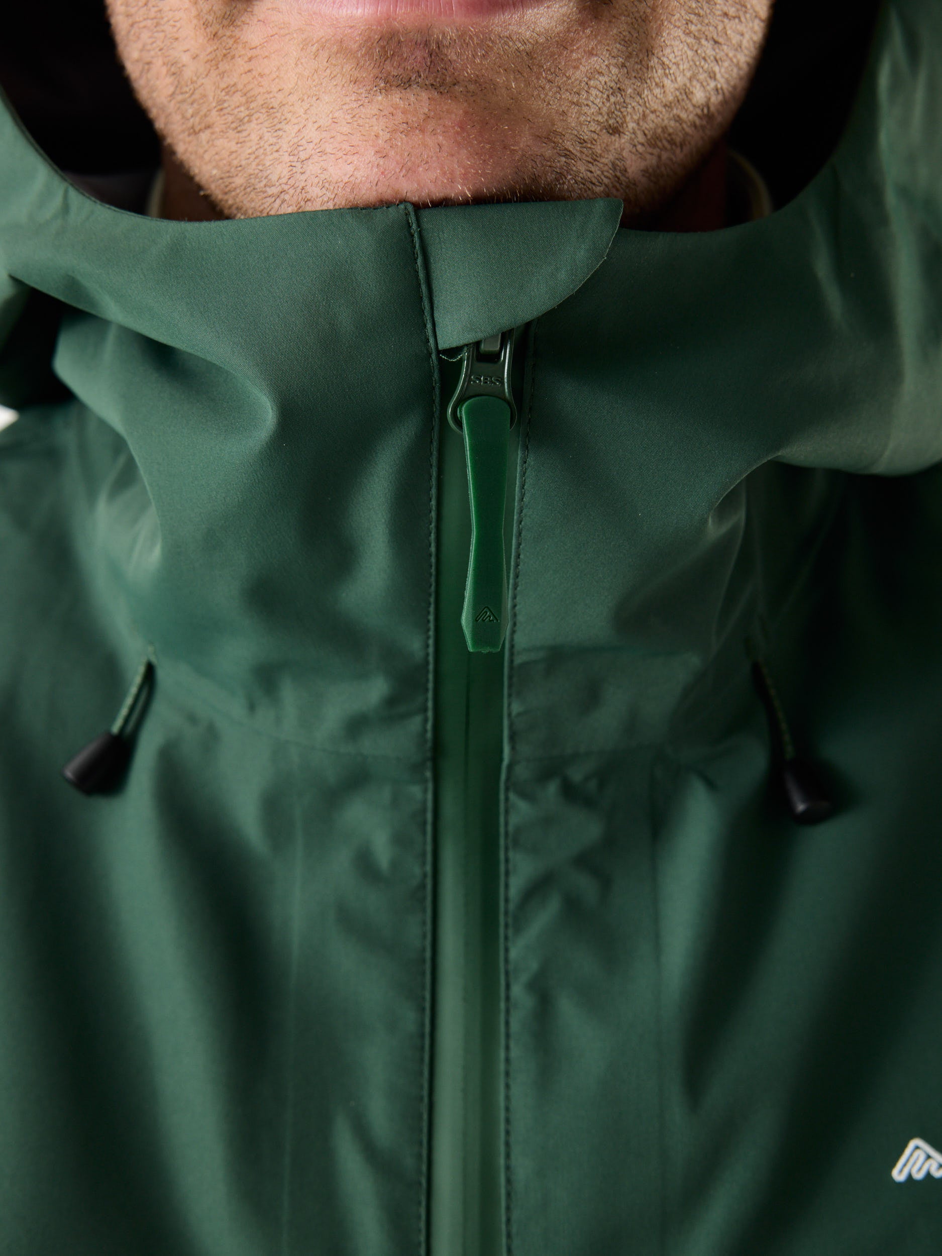AW Hardshell Jacket 10M Donkergroen | Heren