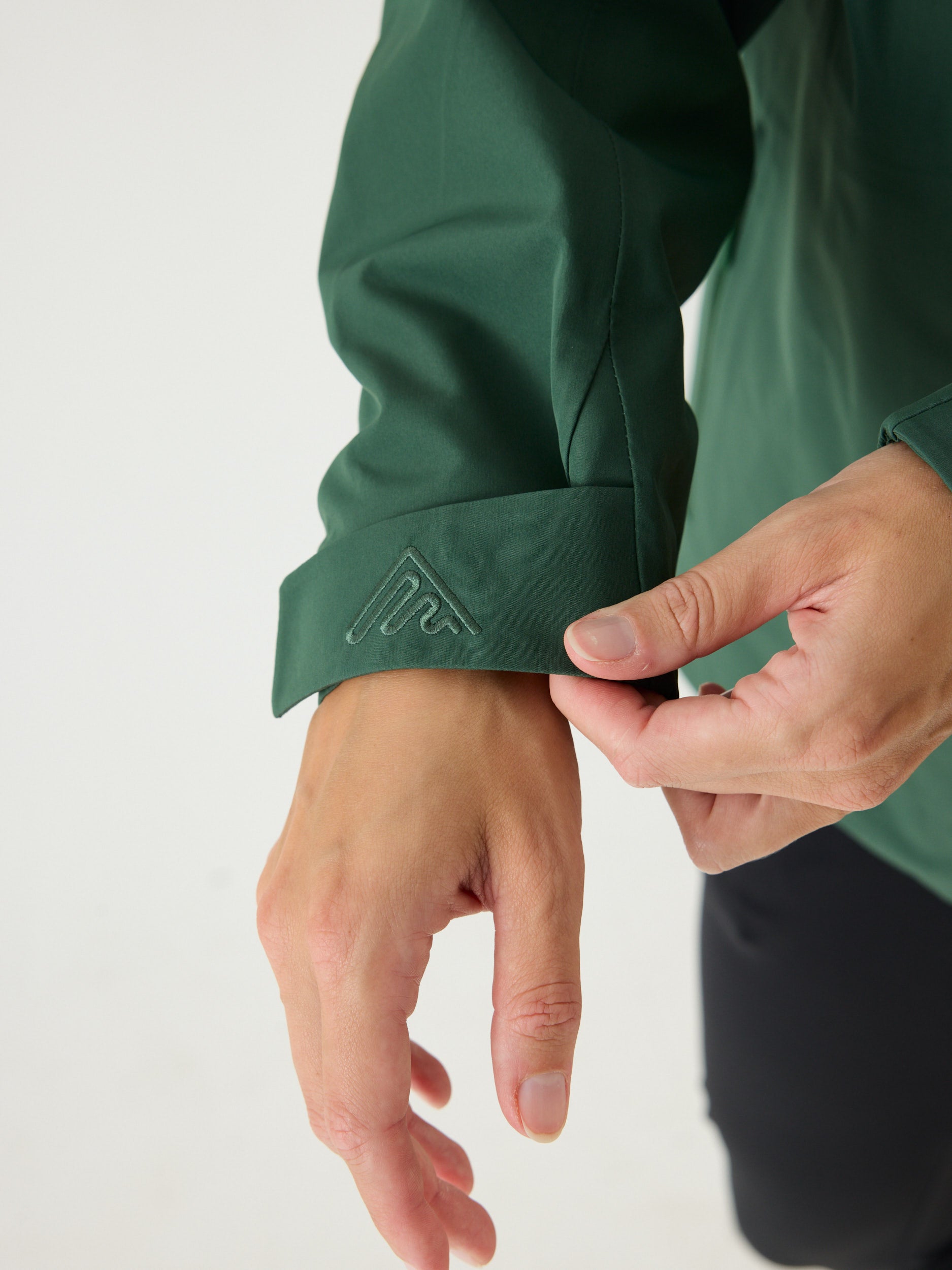 AW Hardshell Jacket 10M Dark Green | Women