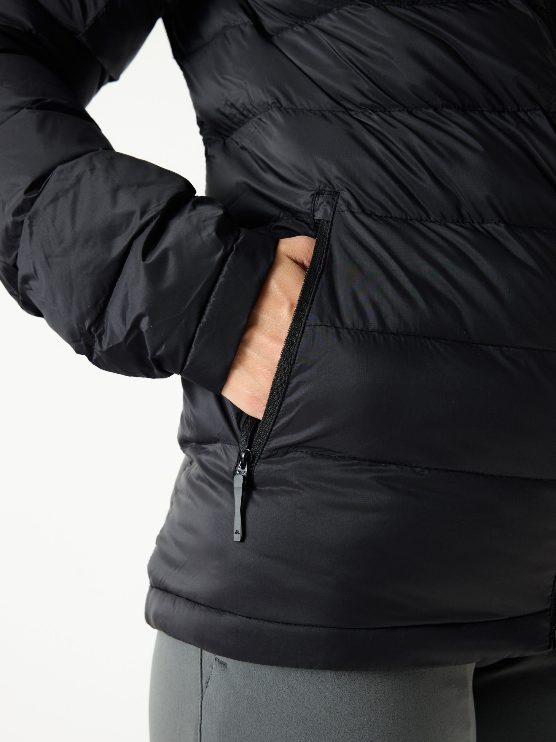 Mountain INS Hooded Jacket 10M Zwart | Dames