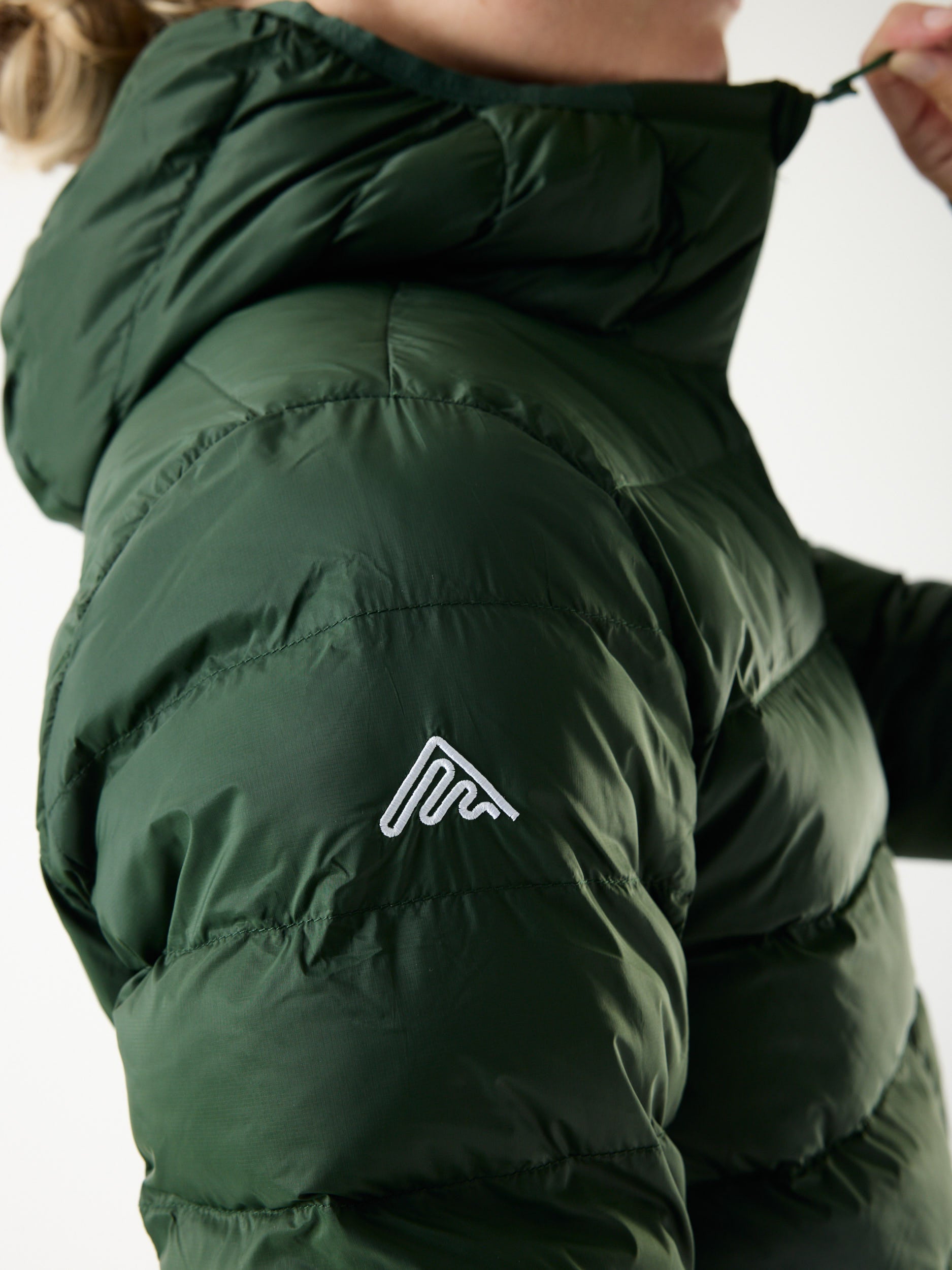 Mountain INS Hooded Jacket 10M Donkergroen | Dames