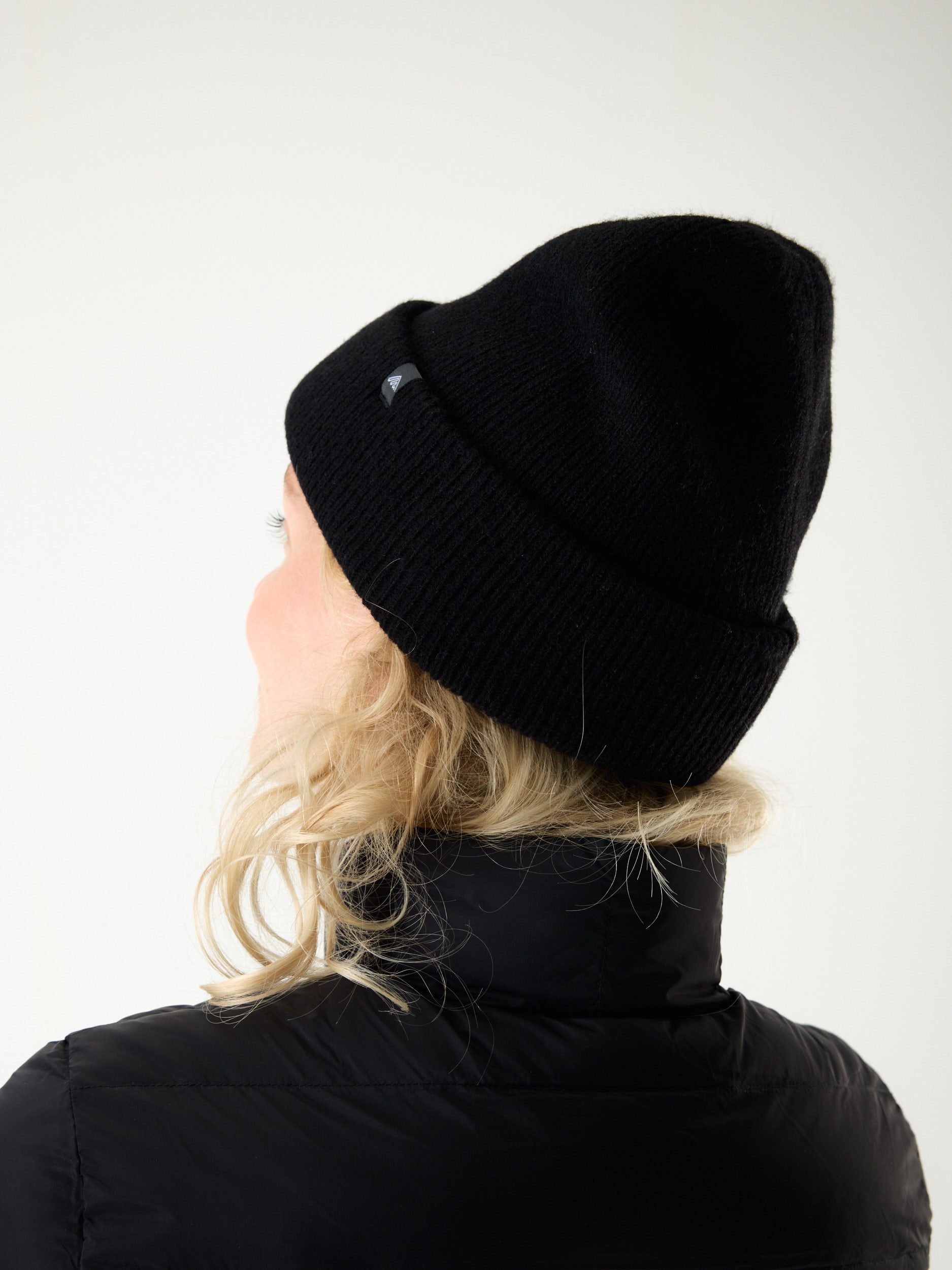Beanie 10M Black