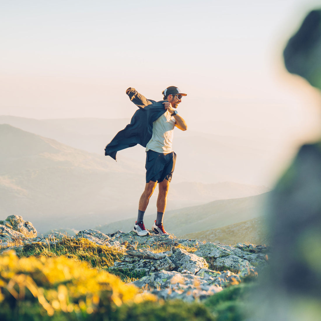 The hiking set