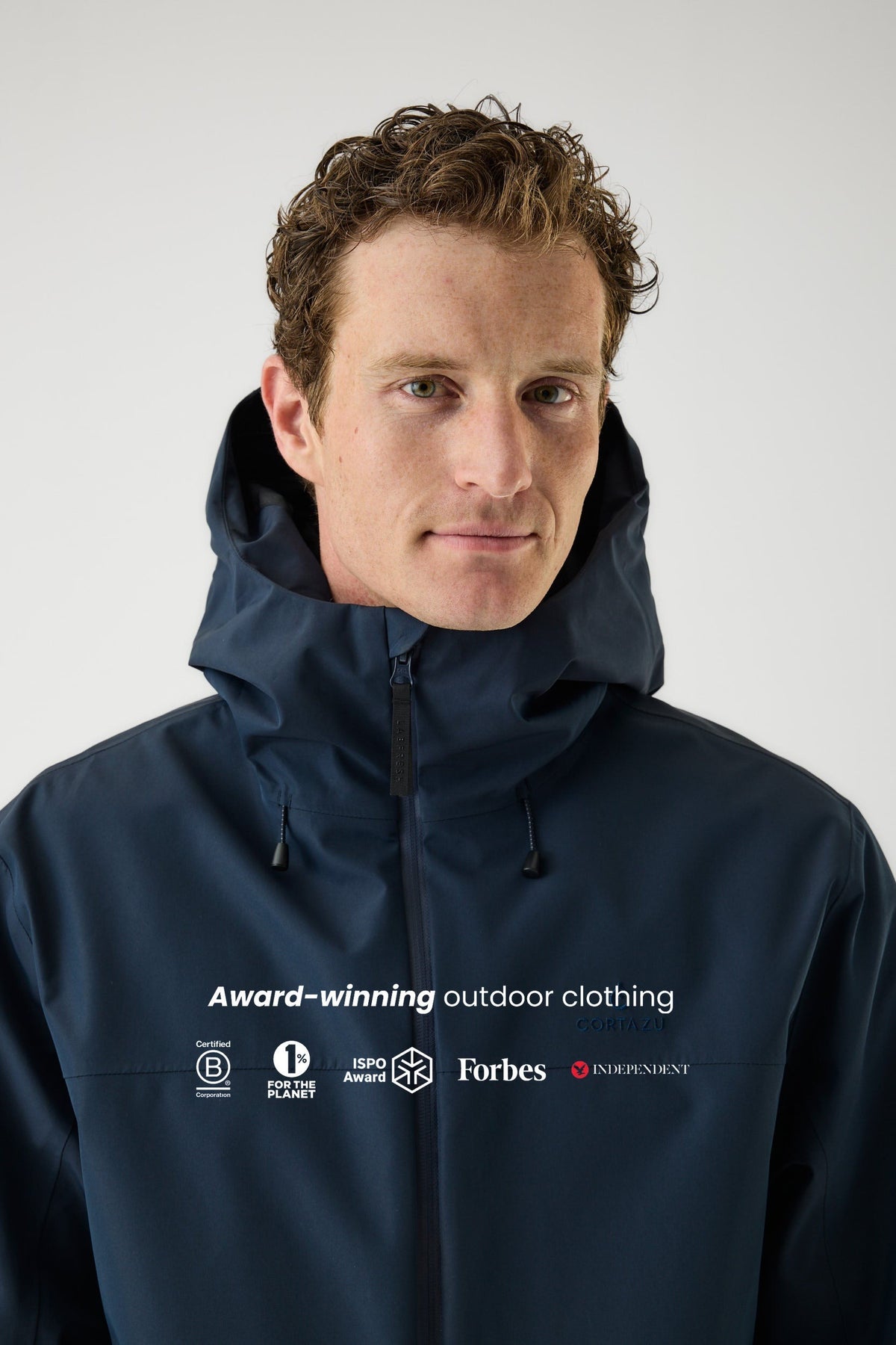 Cortazu Delta INS Parka men's in Navy, adjustable hood close-up